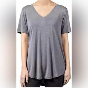 Mod Ref Shirt Women's Essential Short Sleeve V-Neck w/ Back Pleat S